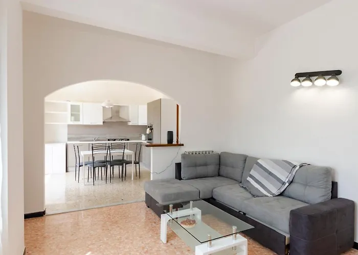 Joivy Family Flat With 3 Balconies, 10 Min To Beach