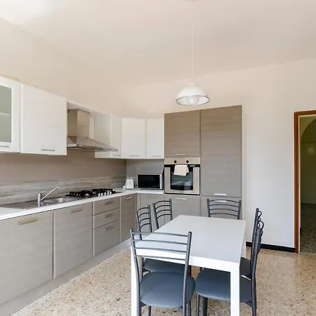Joivy Family Flat With 3 Balconies, 10 Min To Beach Moneglia Buitenkant foto